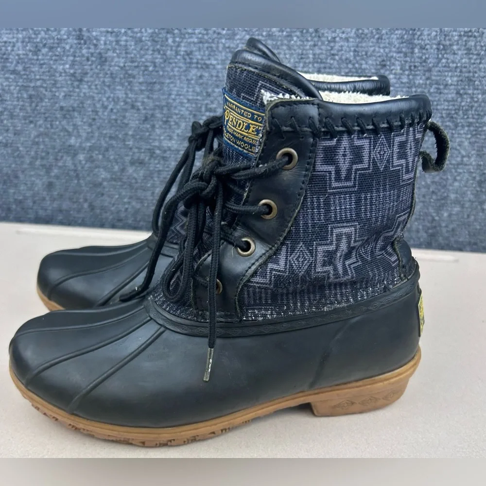Pendleton Heritage Women’s Duck Boots Western Print Size 6